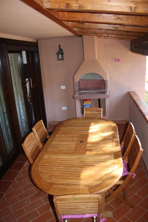 Purple House, 30M To Beach Pula Exterior photo